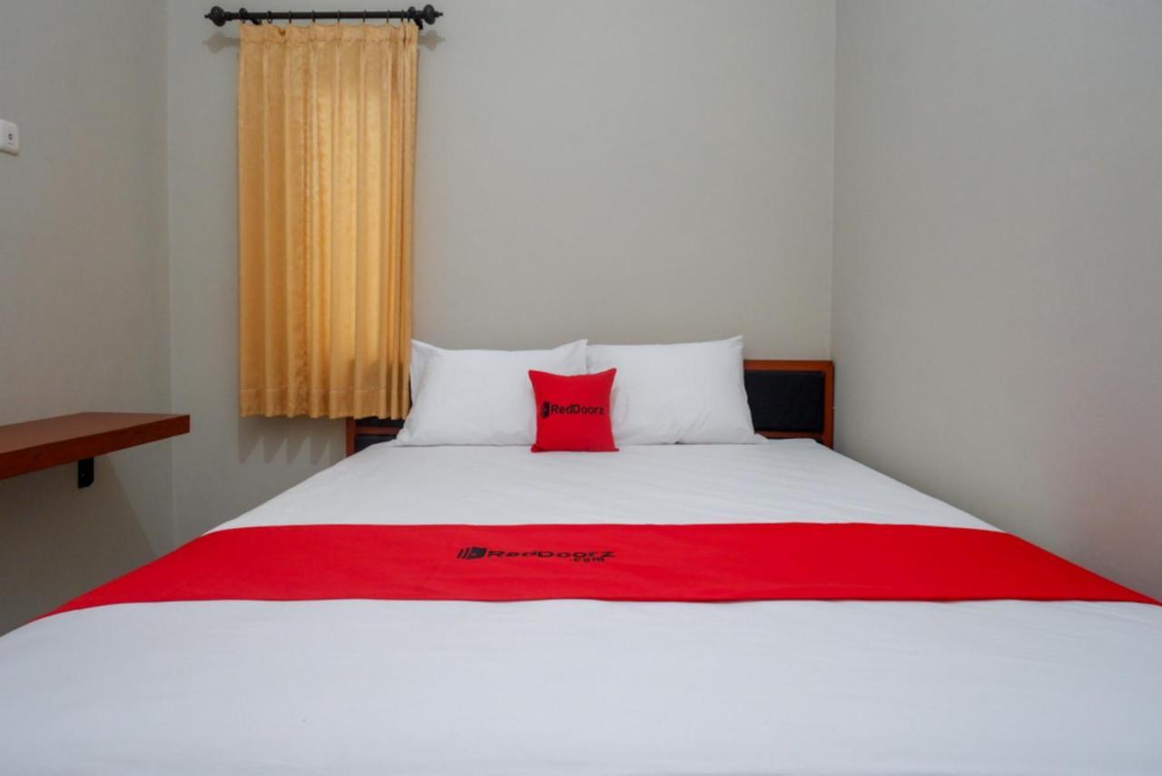 Hotel Reddoorz Near Kampus Ump Purwokerto 2 Sumbang Exterior foto