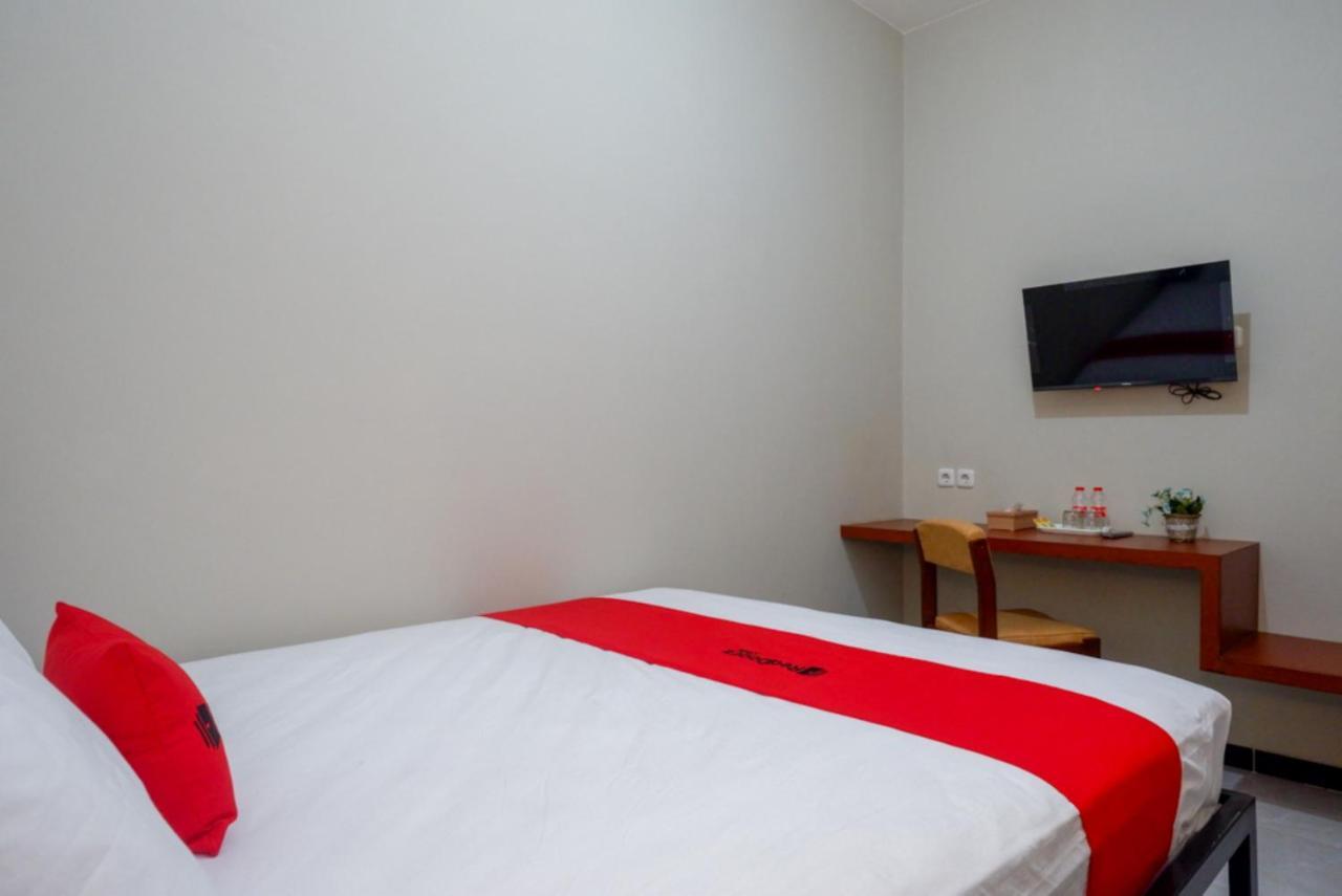 Hotel Reddoorz Near Kampus Ump Purwokerto 2 Sumbang Exterior foto